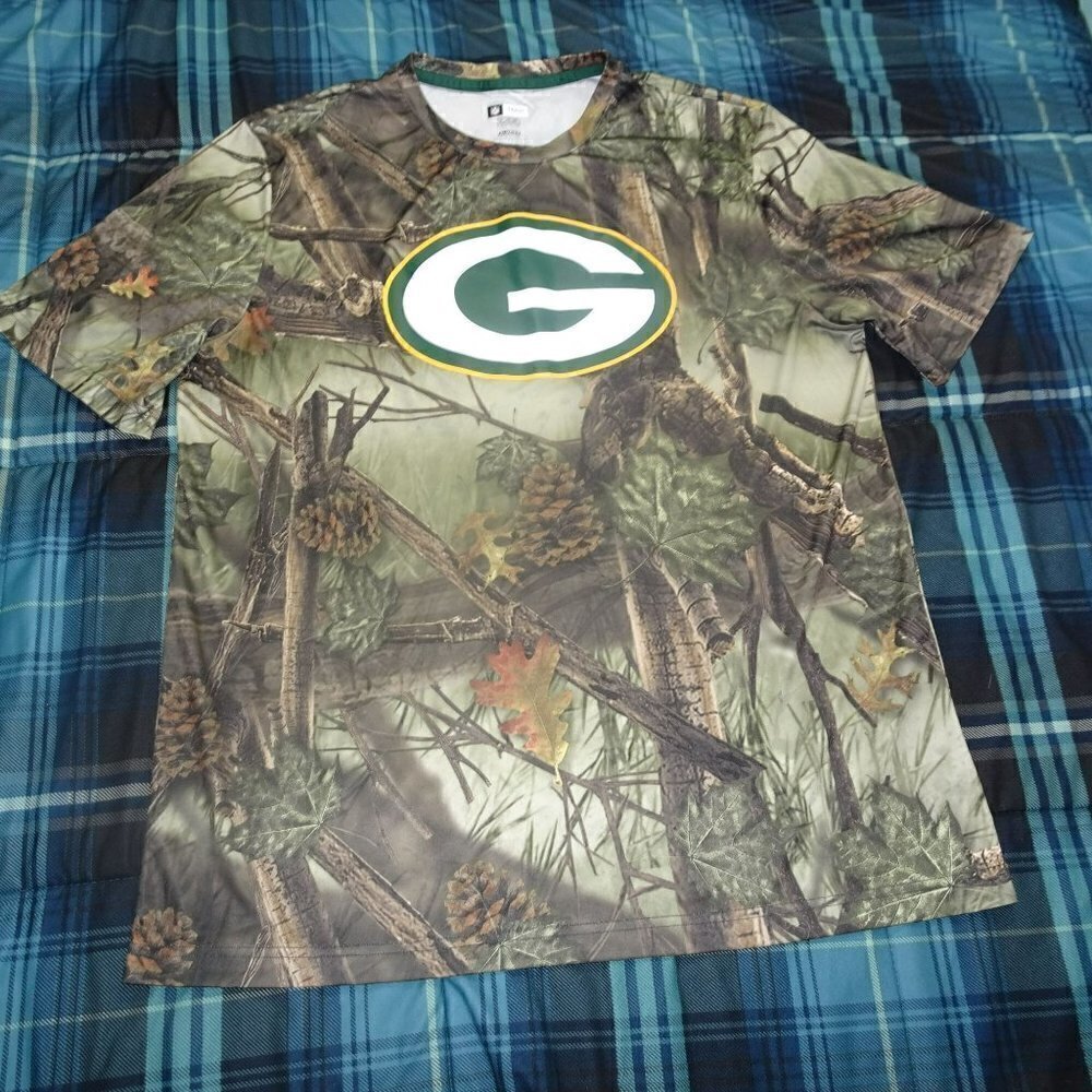 NFL Green Bay Packers Camo Shirt Size X-Large EUC
